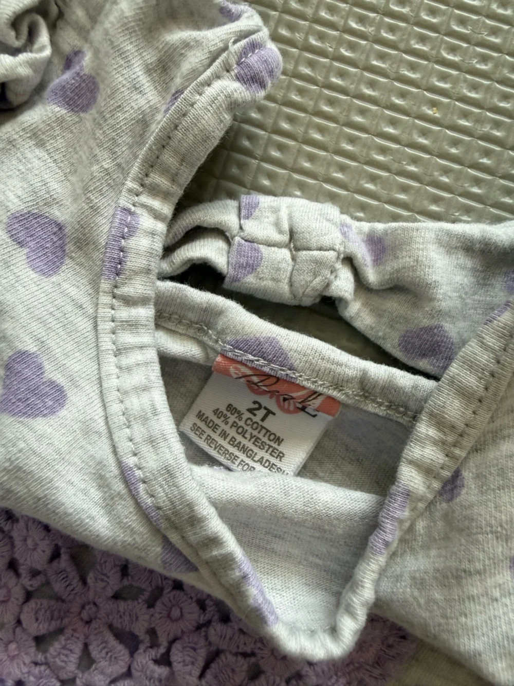 Carters|Baby girl/toddler set,Lilac Heart embroidered Ruffle Sleeve Top & jeans•